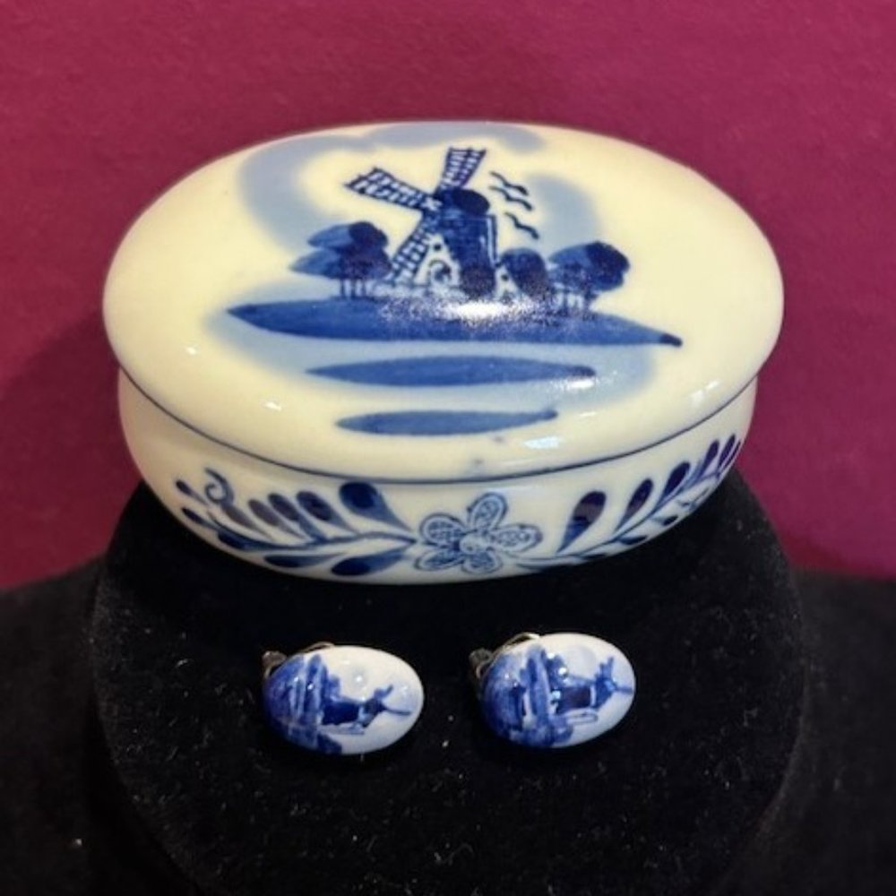 DELFT Porcelain Small Trinket Box and Earrings
